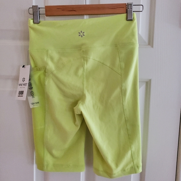 NWT NINE WEST ACTIVE NEON YELLOW BIKER SHORTS WITH POCKET SIZE SMALL - Picture 2 of 6